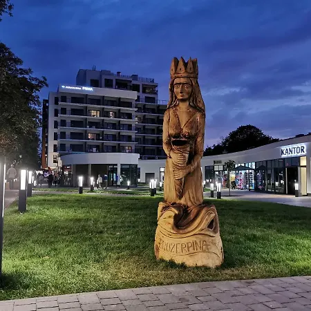 Zjawiskowy Bel Mare Parking Basen